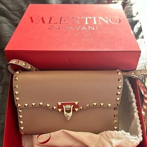 BEAUTIFUL Valentino Shoulder Bag